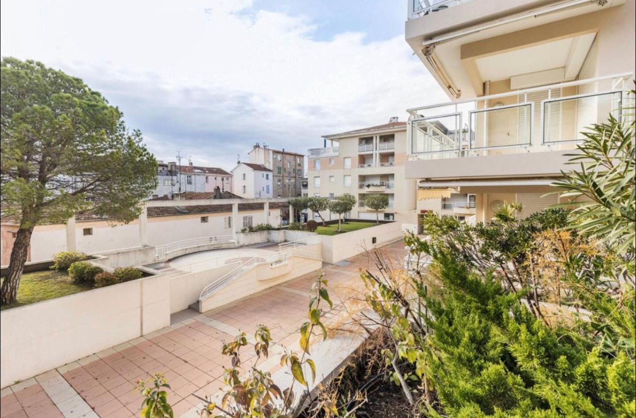 Apartament Port Azur Vallauris Zewnętrze zdjęcie